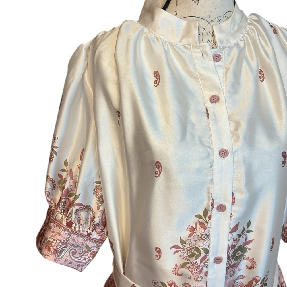 Fate Precious Paisley Satin Dress Mini Puff Sleeves
Cream and Pinks Size L New - Picture 4 of 7